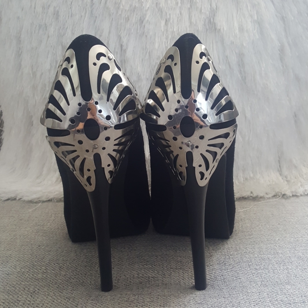 Carlos by Carlos Santana Heels 6.5